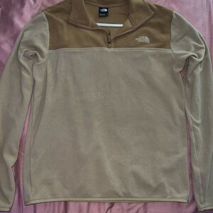 The North Face Men's Tan and Brown Sweater